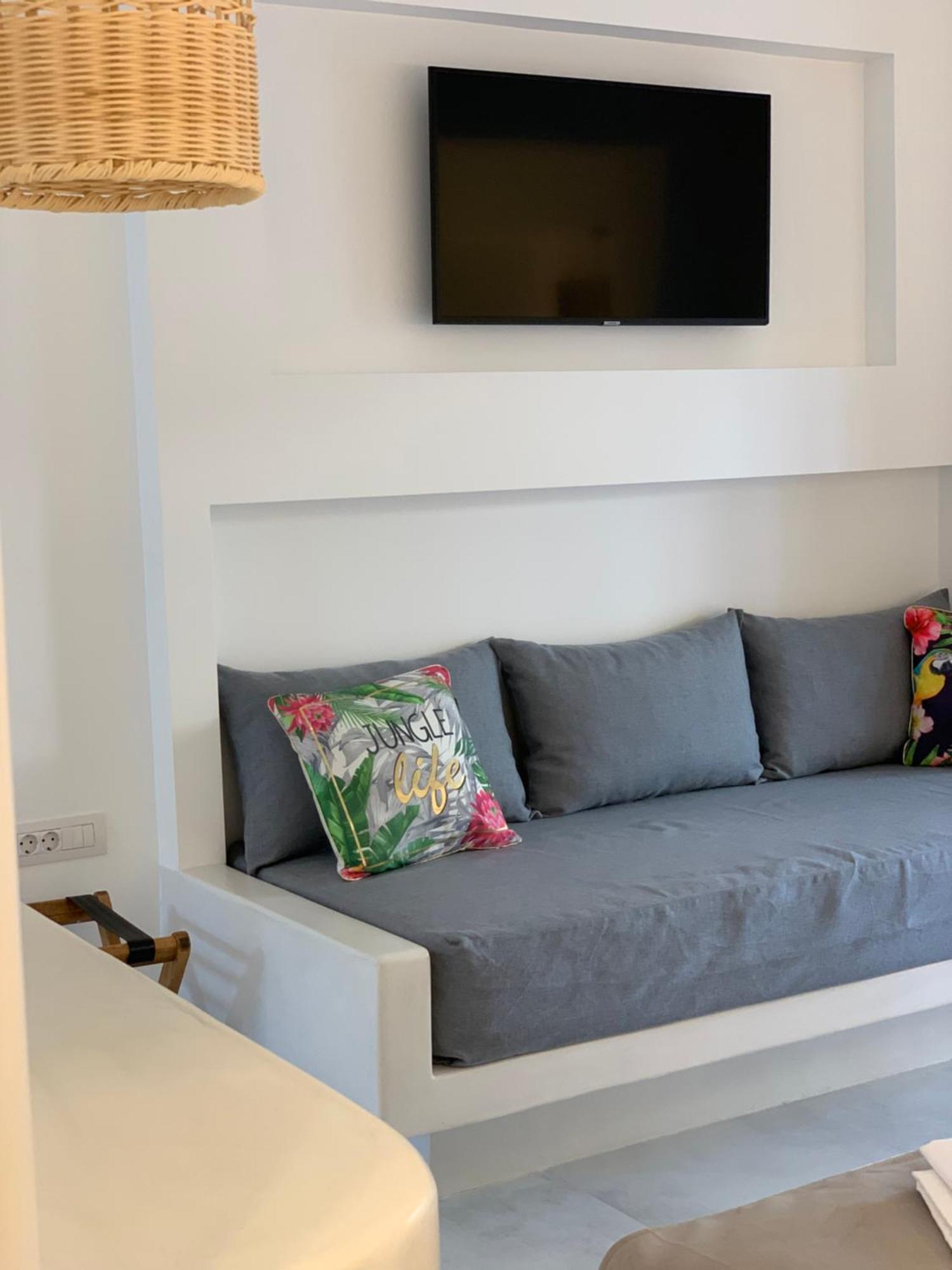 Ios Art Suites Extérieur photo